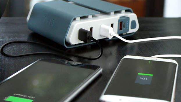 Tylt Energi Desktop Charging Station